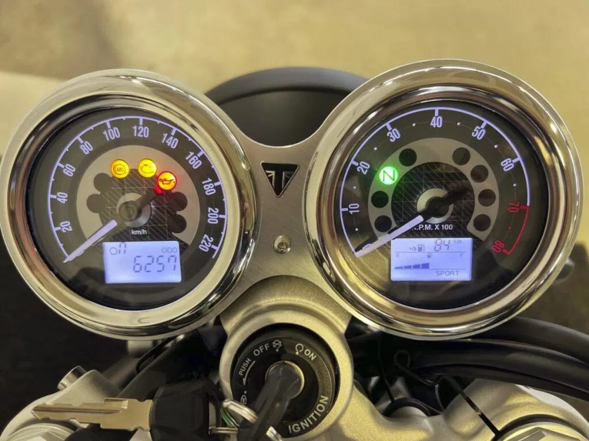 Triumph Speed Twin 1200 (2021 - 24) (6)