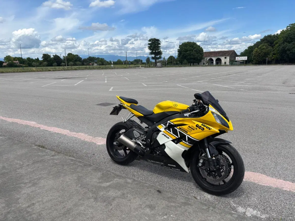 Yamaha YZF R6 (2008 - 09)