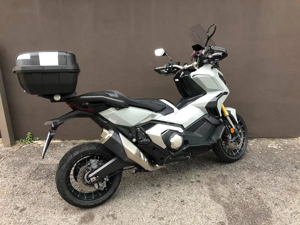 Honda X-ADV 750 DCT (2021 - 24) (2)