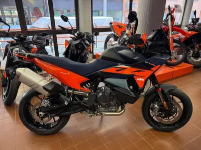 KTM 890 SMT (2026) nuova