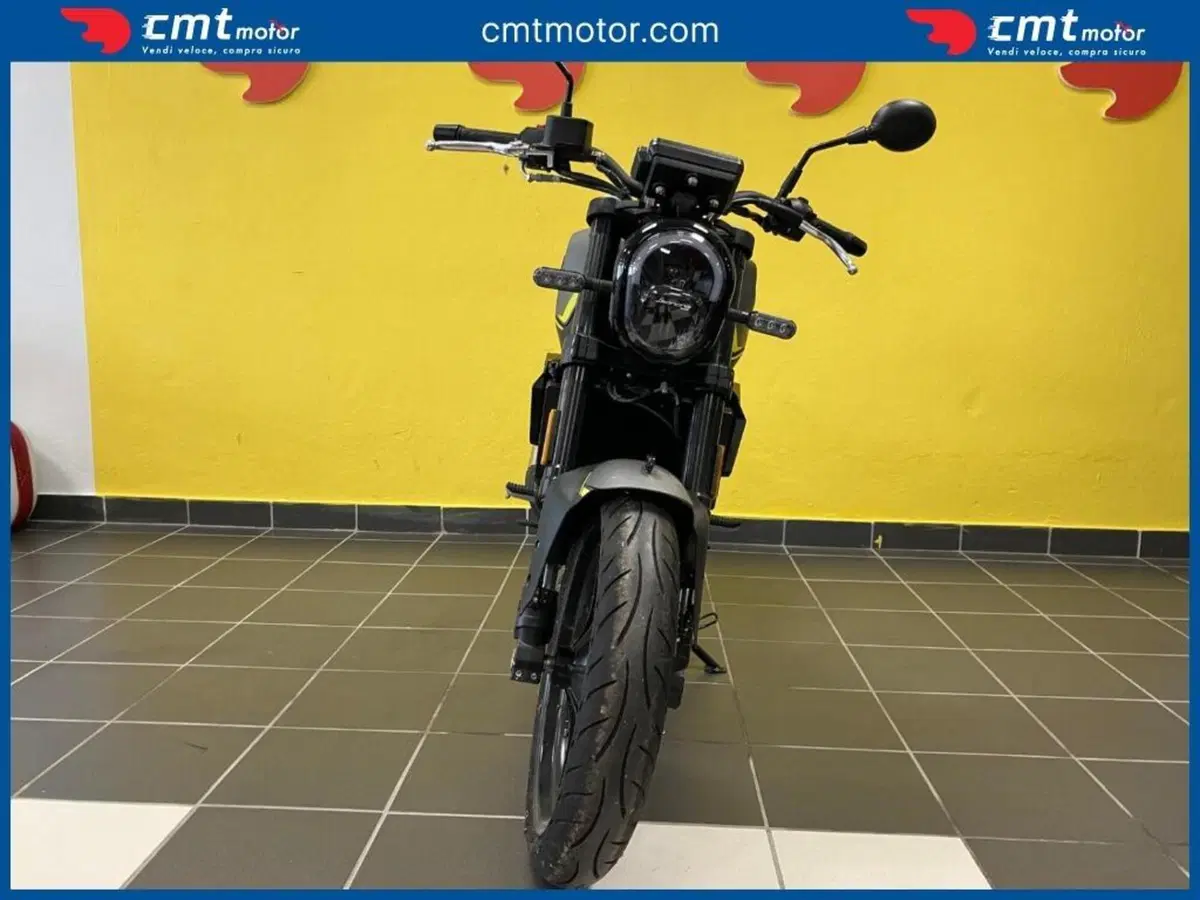 Benelli Leoncino 250 (2021 - 25) (2)