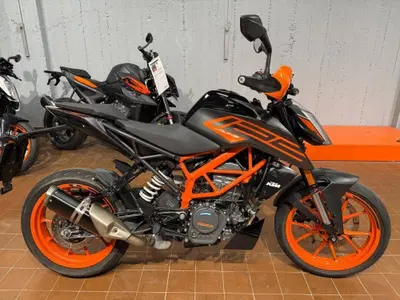 KTM 125 Duke (2021 - 23) usata