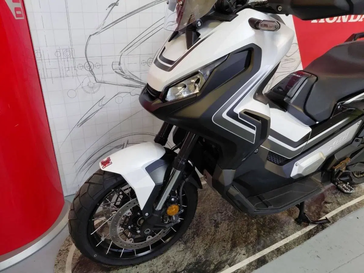Honda X-ADV 750 (2018 - 20) (3)