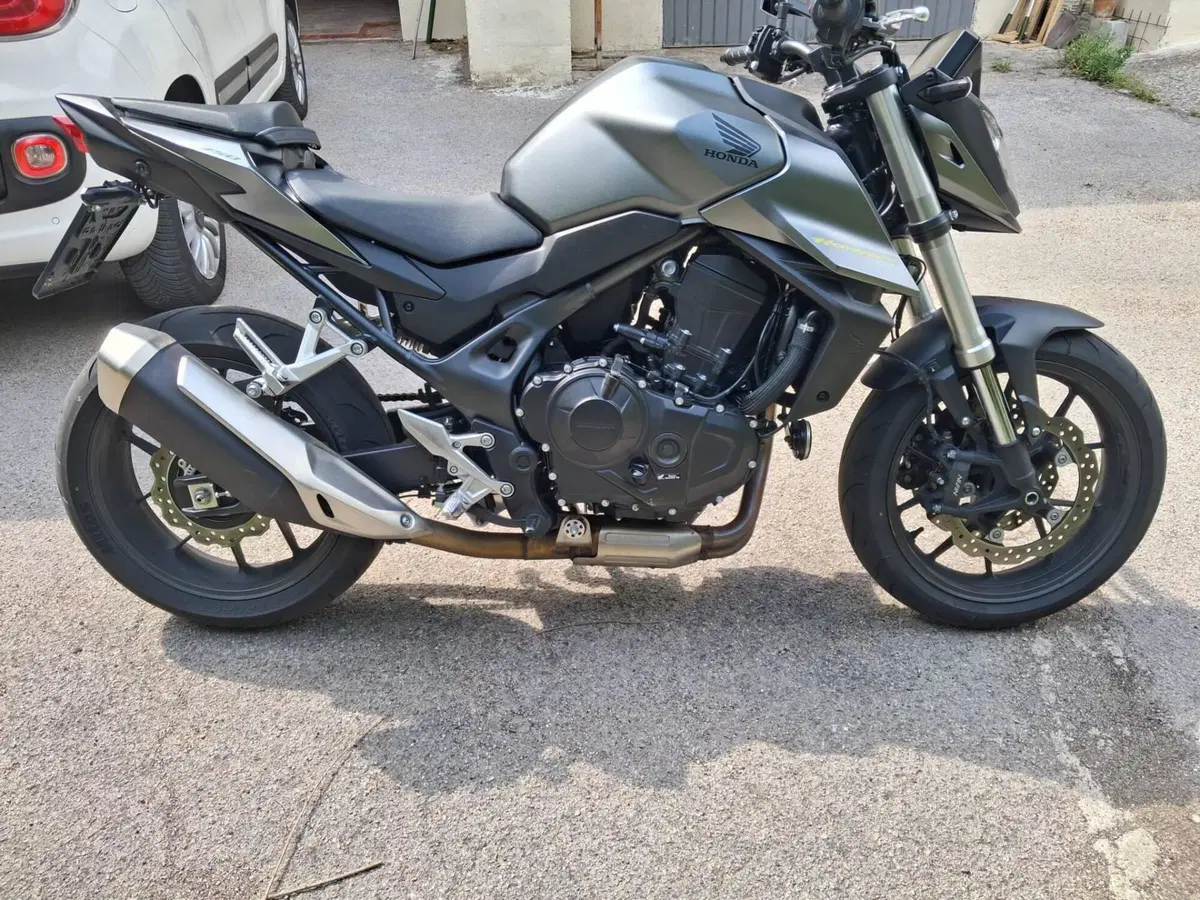 Honda CB 750 Hornet (2023 - 24) (6)