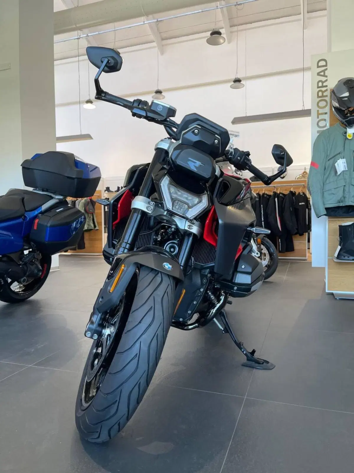 Bmw R 1300 R (2026) (4)