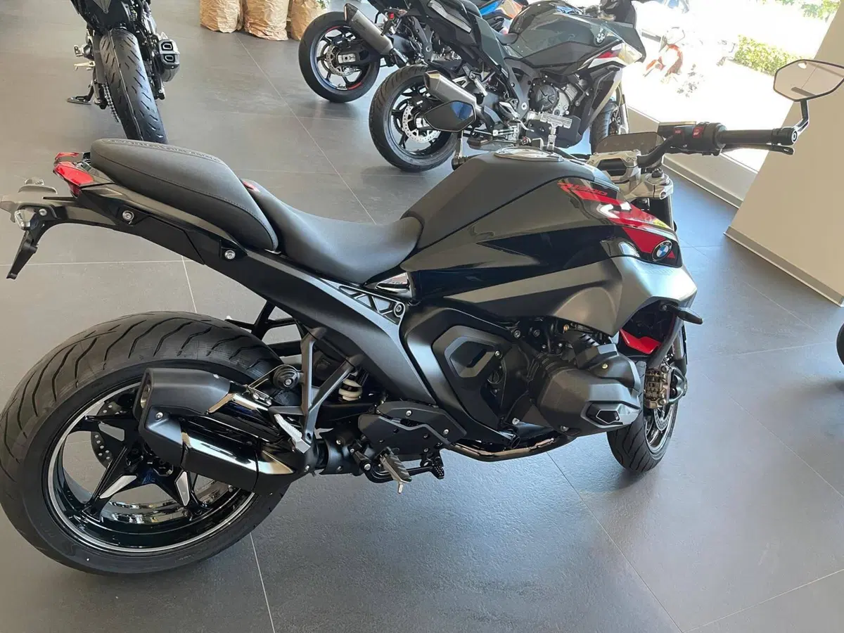 Bmw R 1300 R (2026) (5)