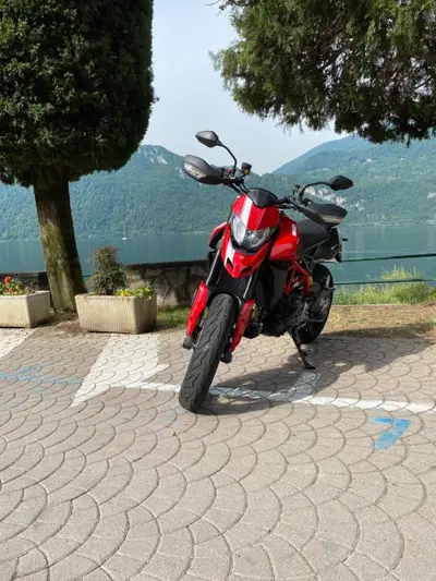 Ducati Hypermotard 950 (2022 - 25) usata