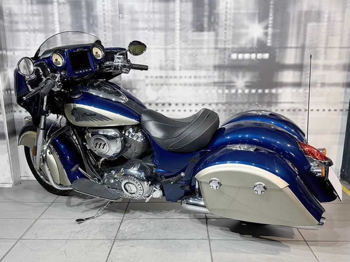 Indian Chieftain Classic (2017 - 20) (2)