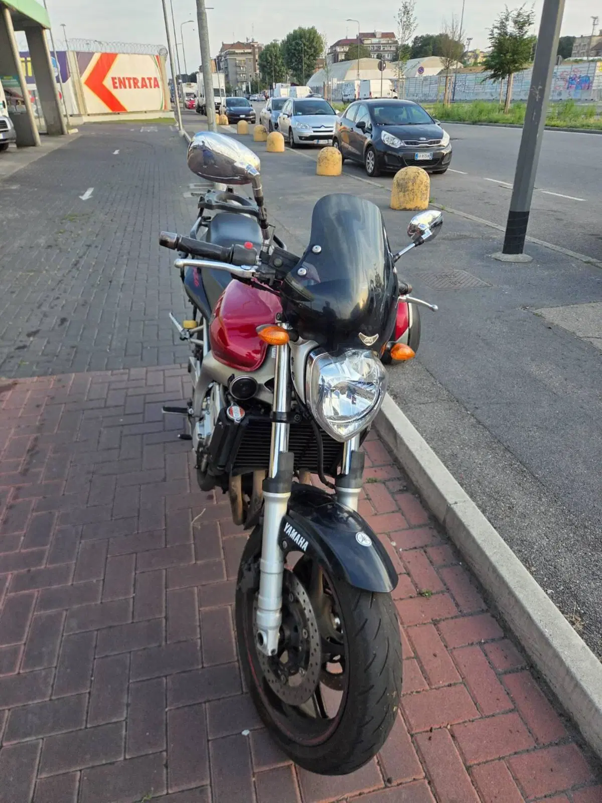 Yamaha FZ6 (2004 - 07) (2)