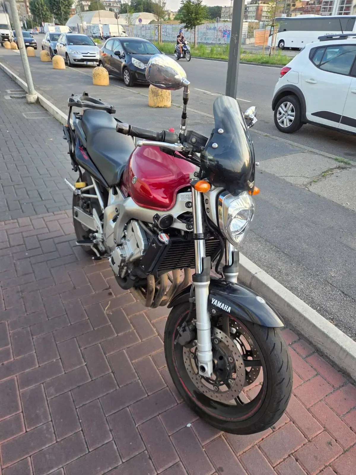 Yamaha FZ6 (2004 - 07) (4)