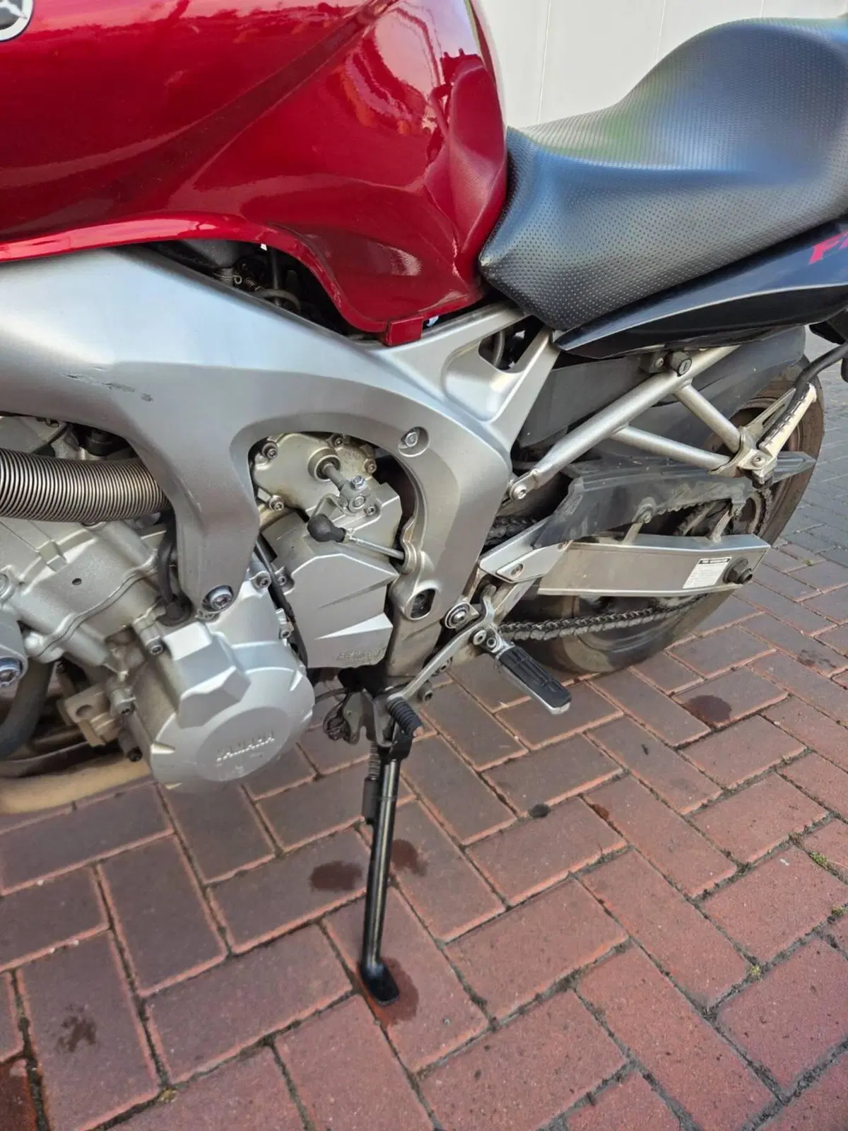 Yamaha FZ6 (2004 - 07) (6)