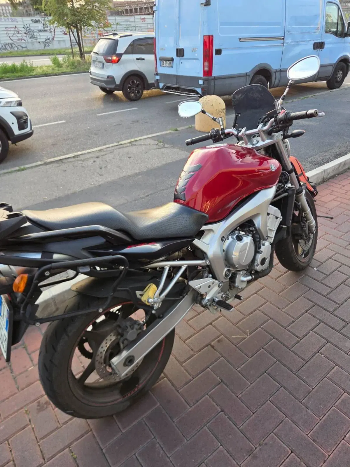 Yamaha FZ6 (2004 - 07) (11)