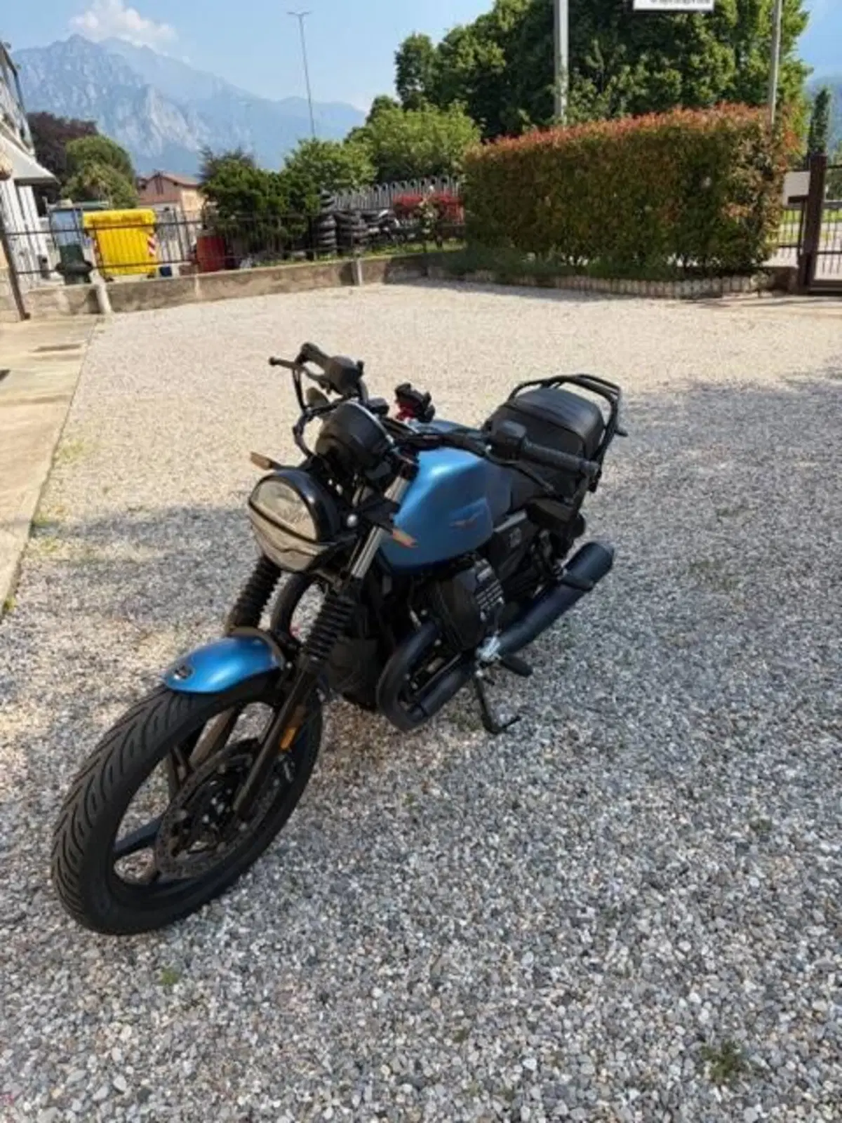 Moto Guzzi V7 Stone (2025 - 26)