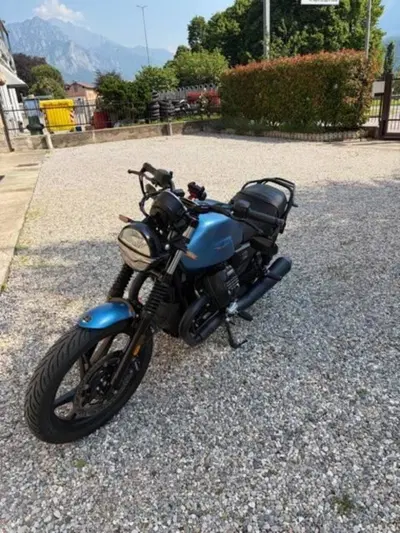 Moto Guzzi V7 Stone (2025 - 26) usata