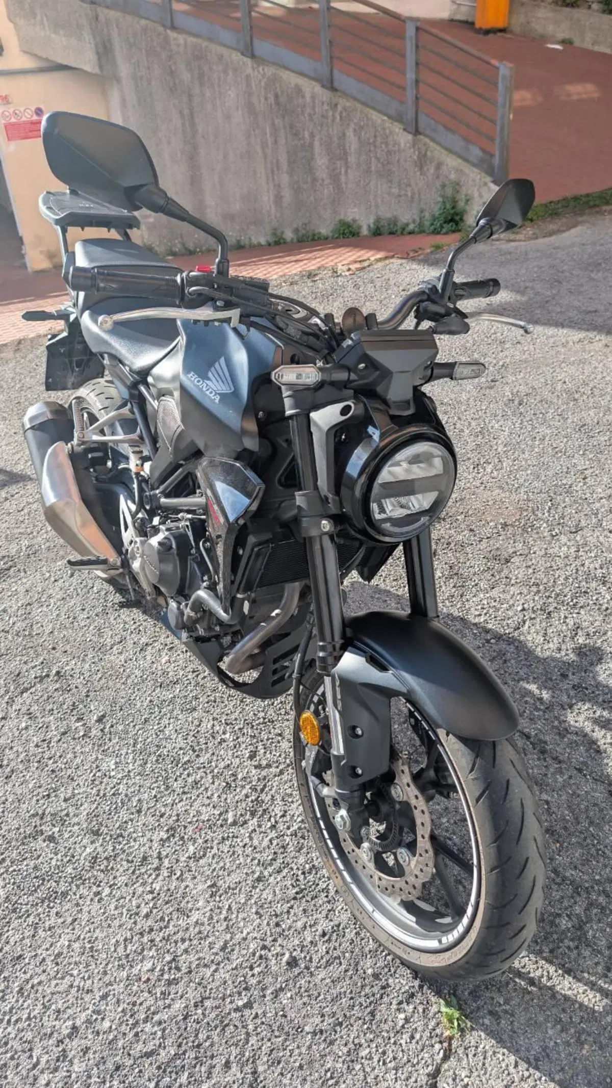 Honda CB 300 R (2022 - 26) (3)