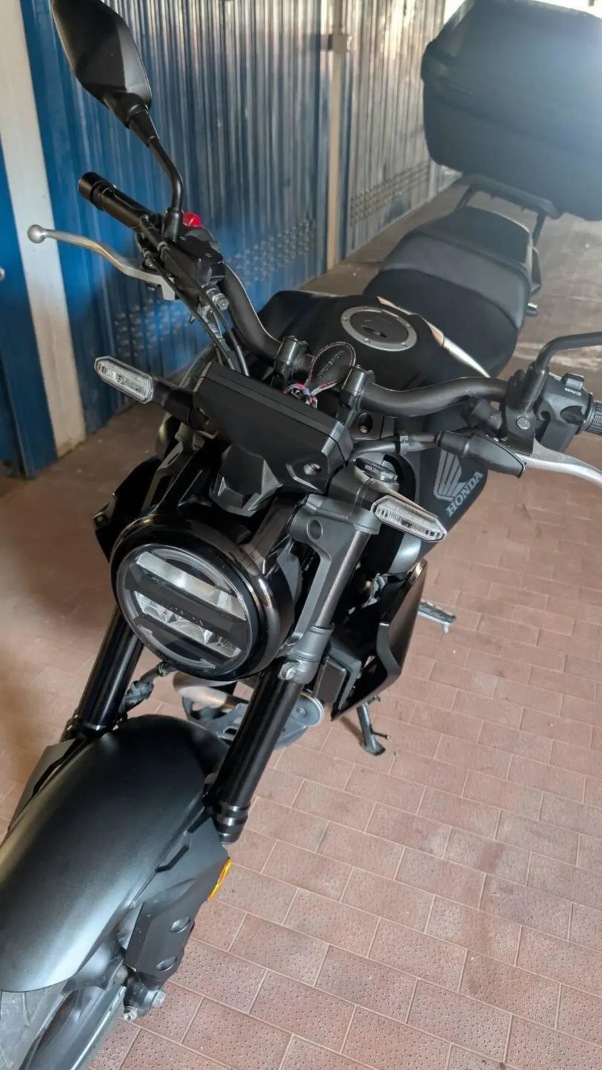 Honda CB 300 R (2022 - 26) (8)