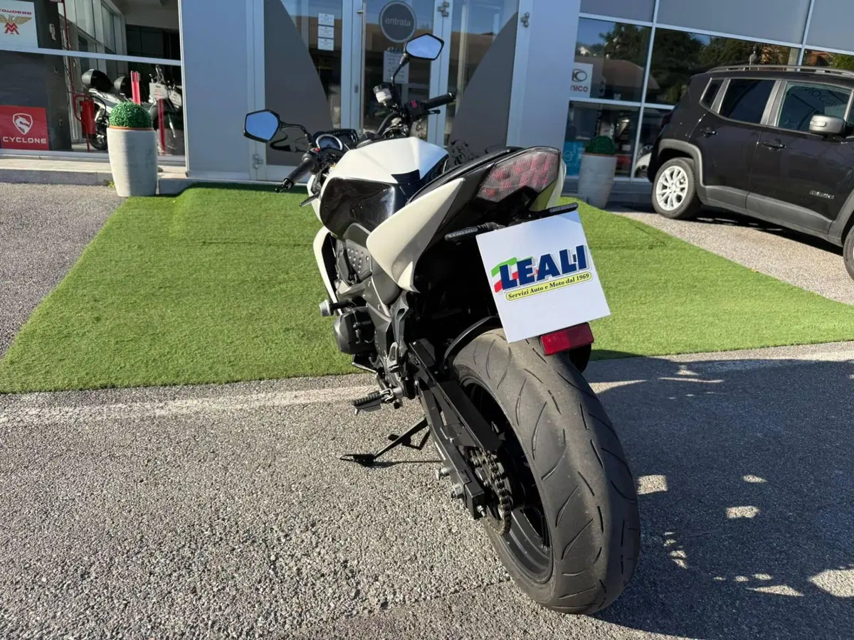 Kawasaki Z 750 (2007 - 14) (19)