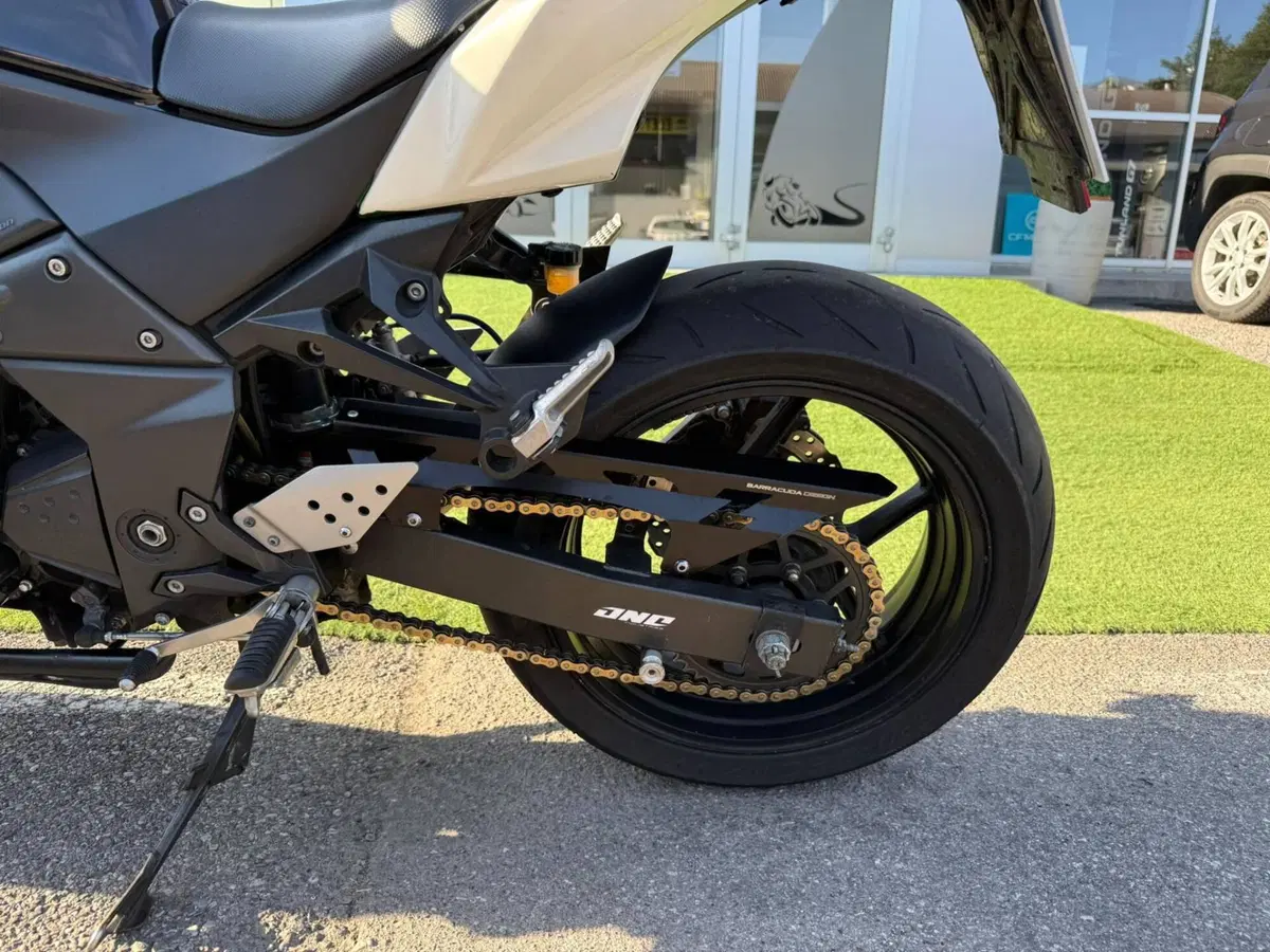 Kawasaki Z 750 (2007 - 14) (20)