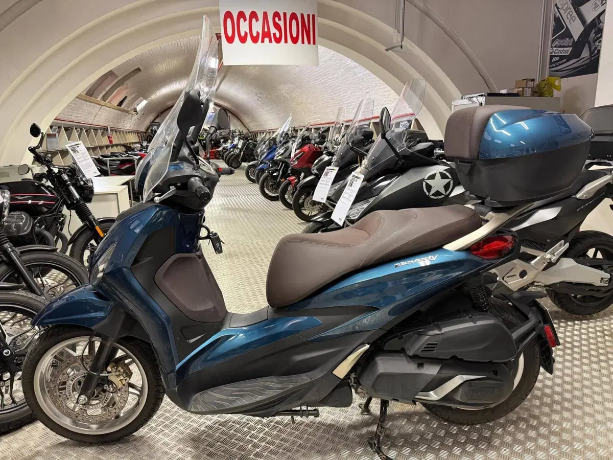 Piaggio Beverly 400 ABS-ASR (2021 - 24) (2)