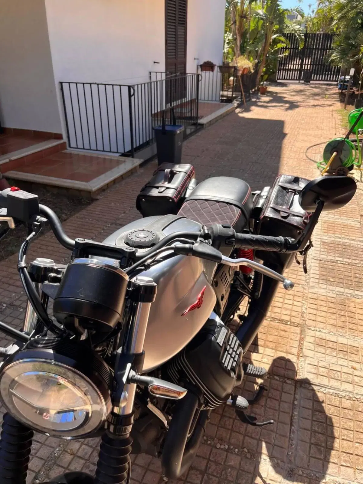 Moto Guzzi V7 III Stone S (2020) (11)