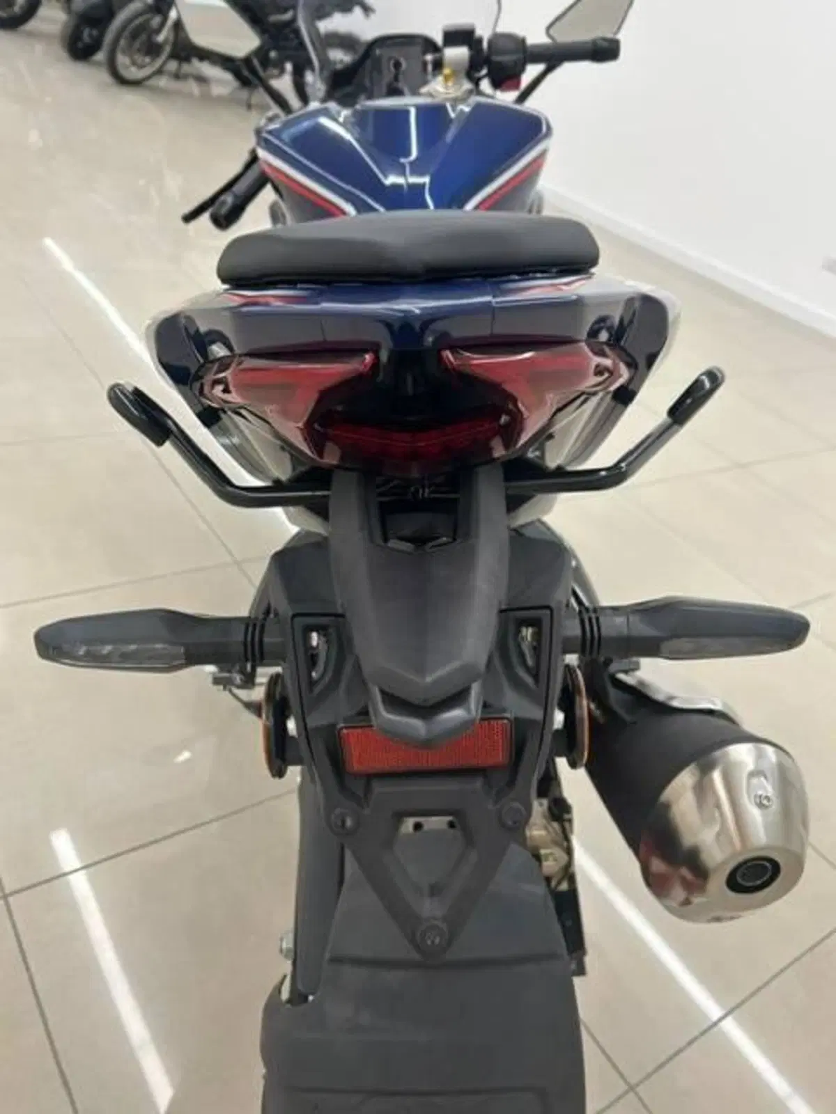 TVS Motor RR 310 BTO Race Replica (2024 - 26) (13)