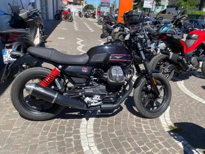 Moto Guzzi V7 Special (2021 - 24) usata