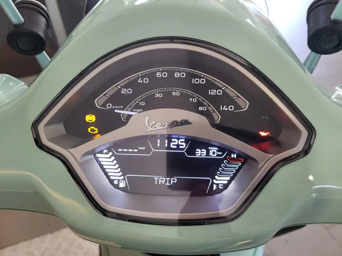 Vespa Primavera 125 (2024 - 25) (5)