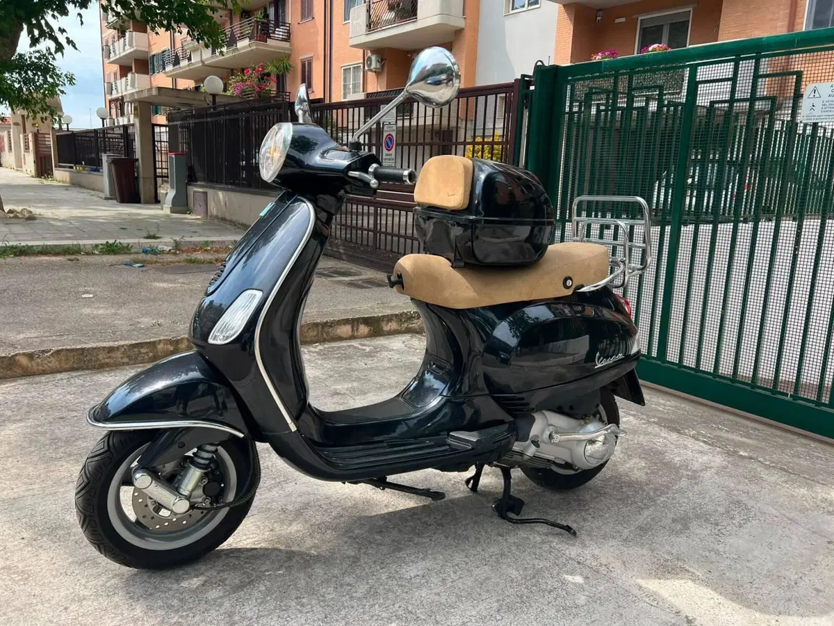 Vespa LX 125 (4)