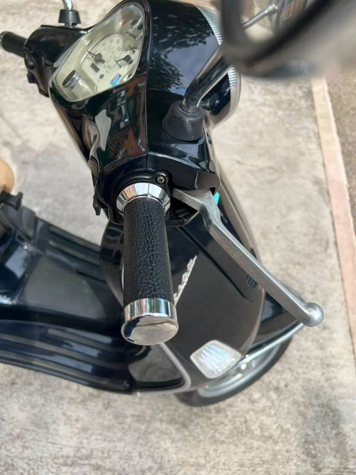 Vespa LX 125 (12)