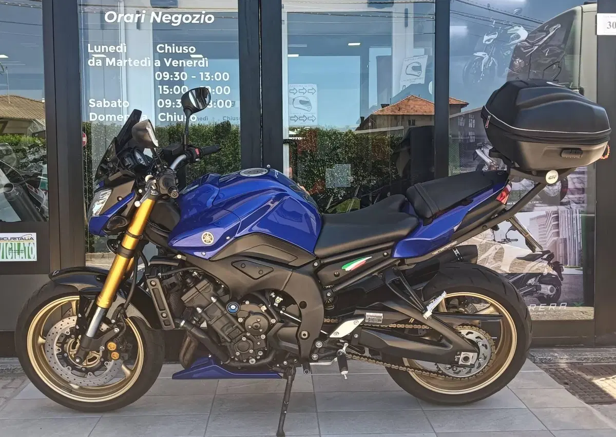 Yamaha FZ8 (2010 - 12) (4)