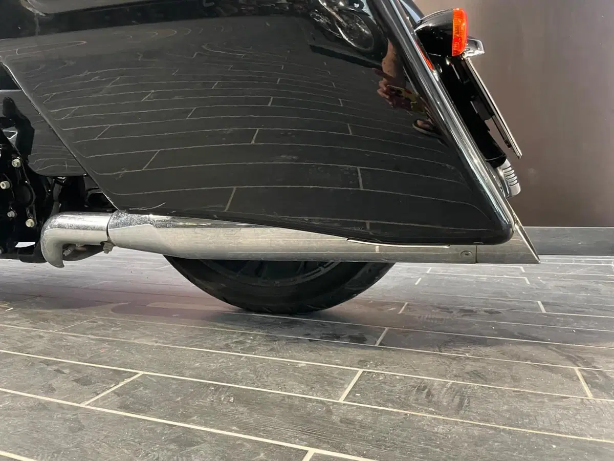 Harley-Davidson 114 Street Glide Special (2019 - 20) - FLHXS (12)