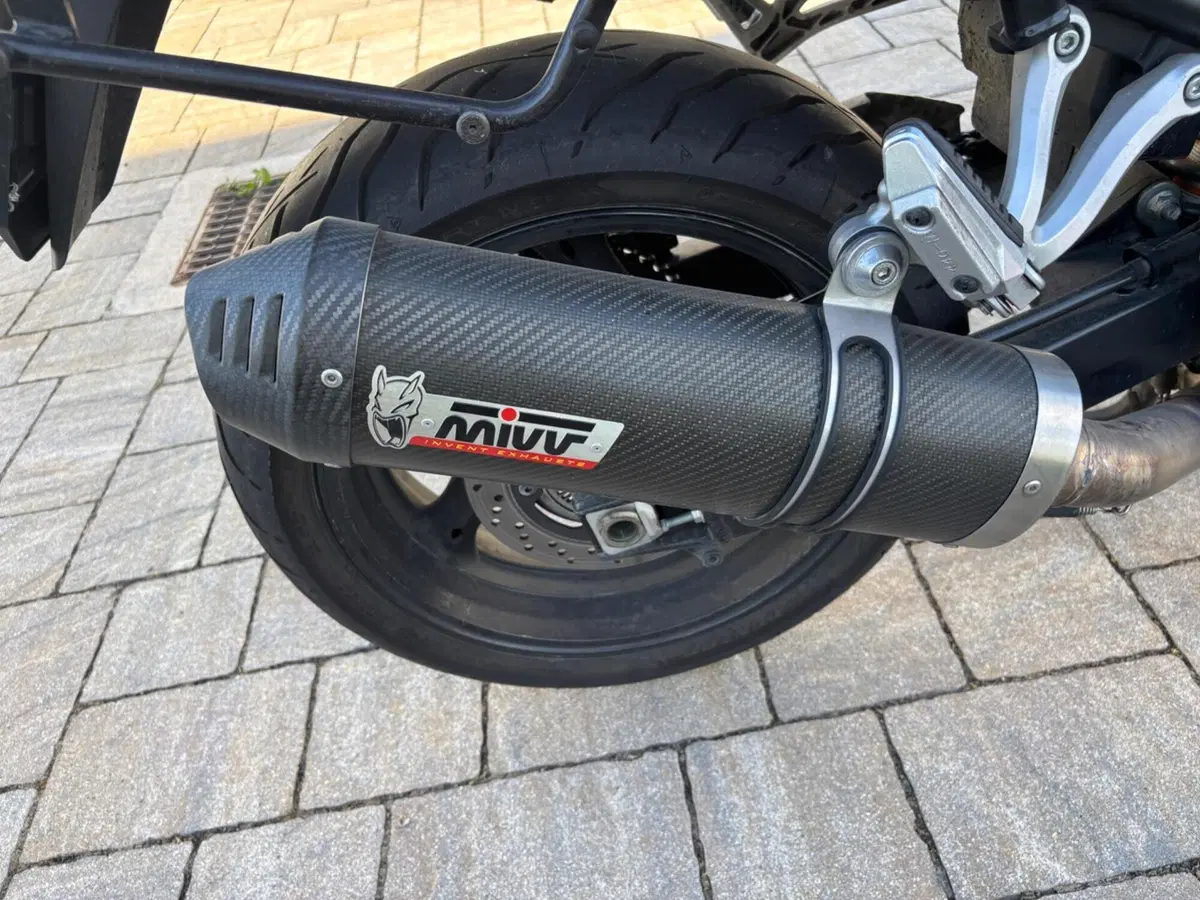 Suzuki GSF 1250 Bandit S Traveller (2006 - 11) (6)