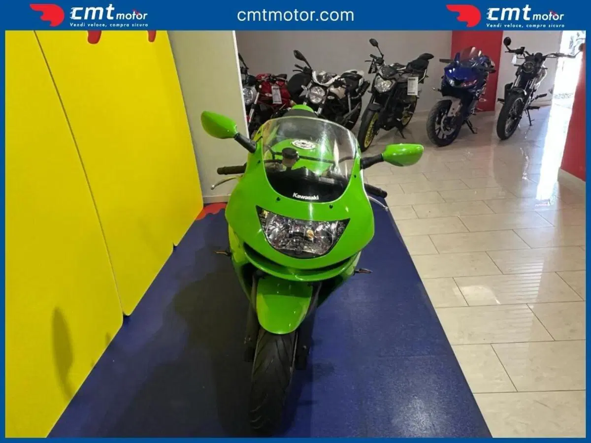 Kawasaki Ninja 600 ZX-6R (1998 - 99) (6)