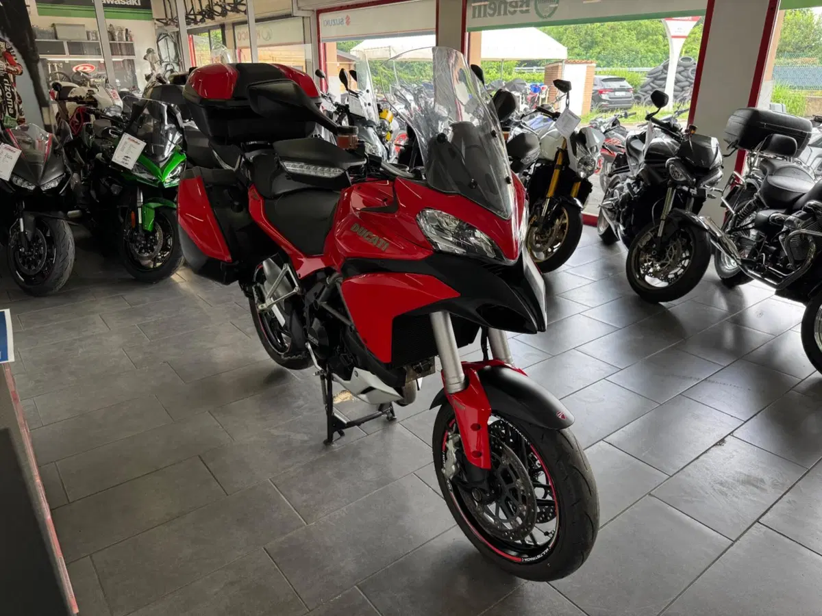 Ducati Multistrada 1200 S Touring D-air (2013 - 14) (6)