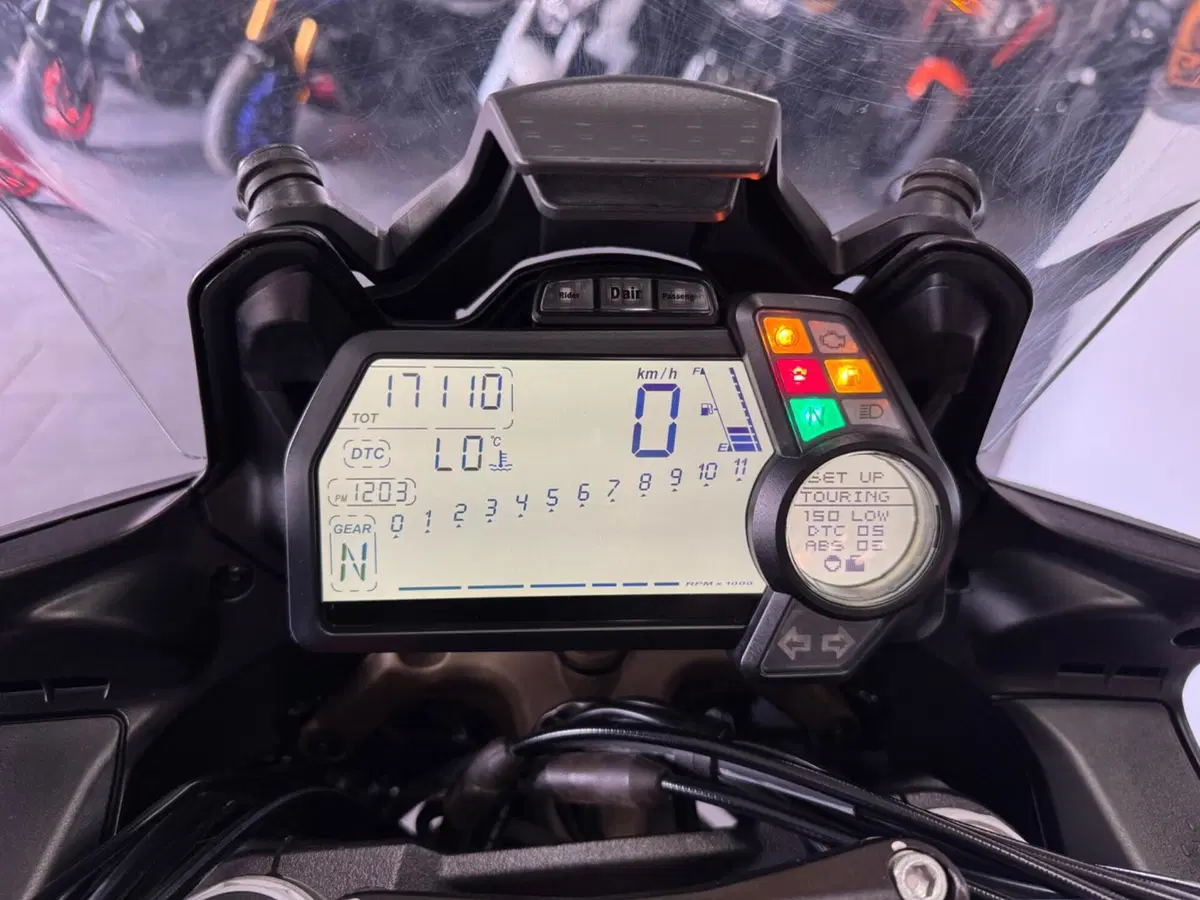 Ducati Multistrada 1200 S Touring D-air (2013 - 14) (7)