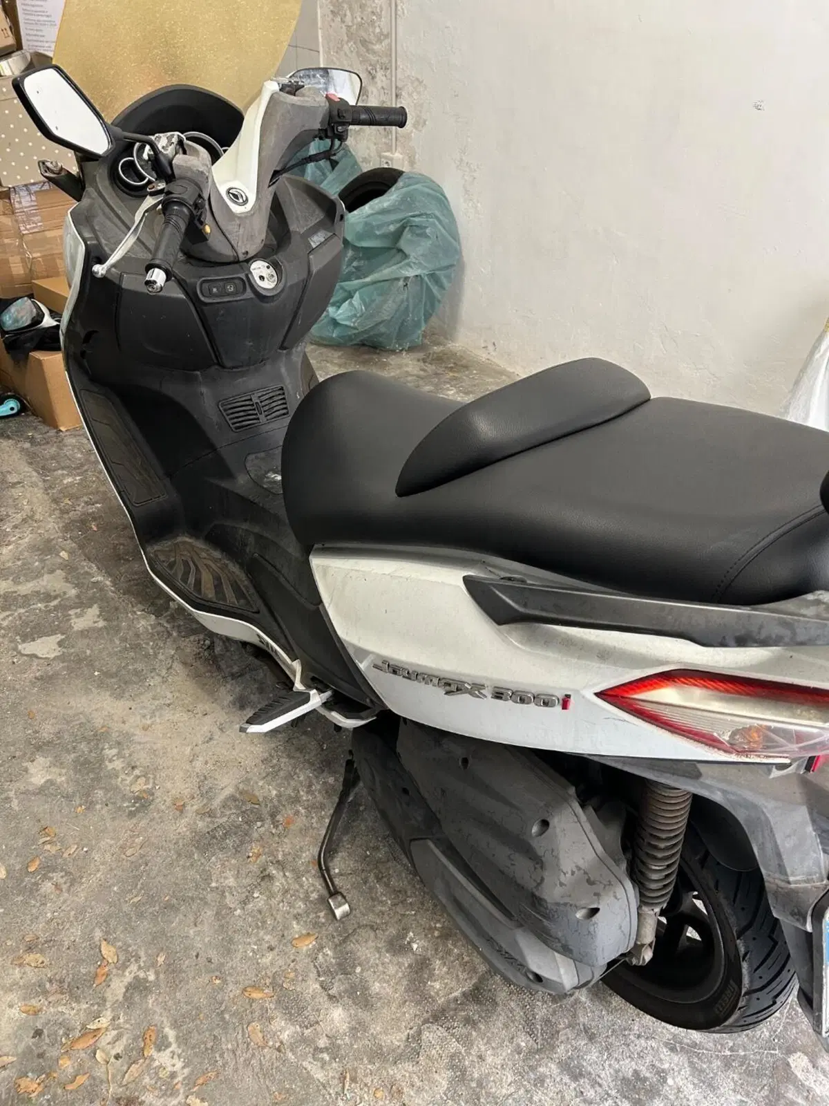 Sym Joymax 300 i (2012 - 16) (2)