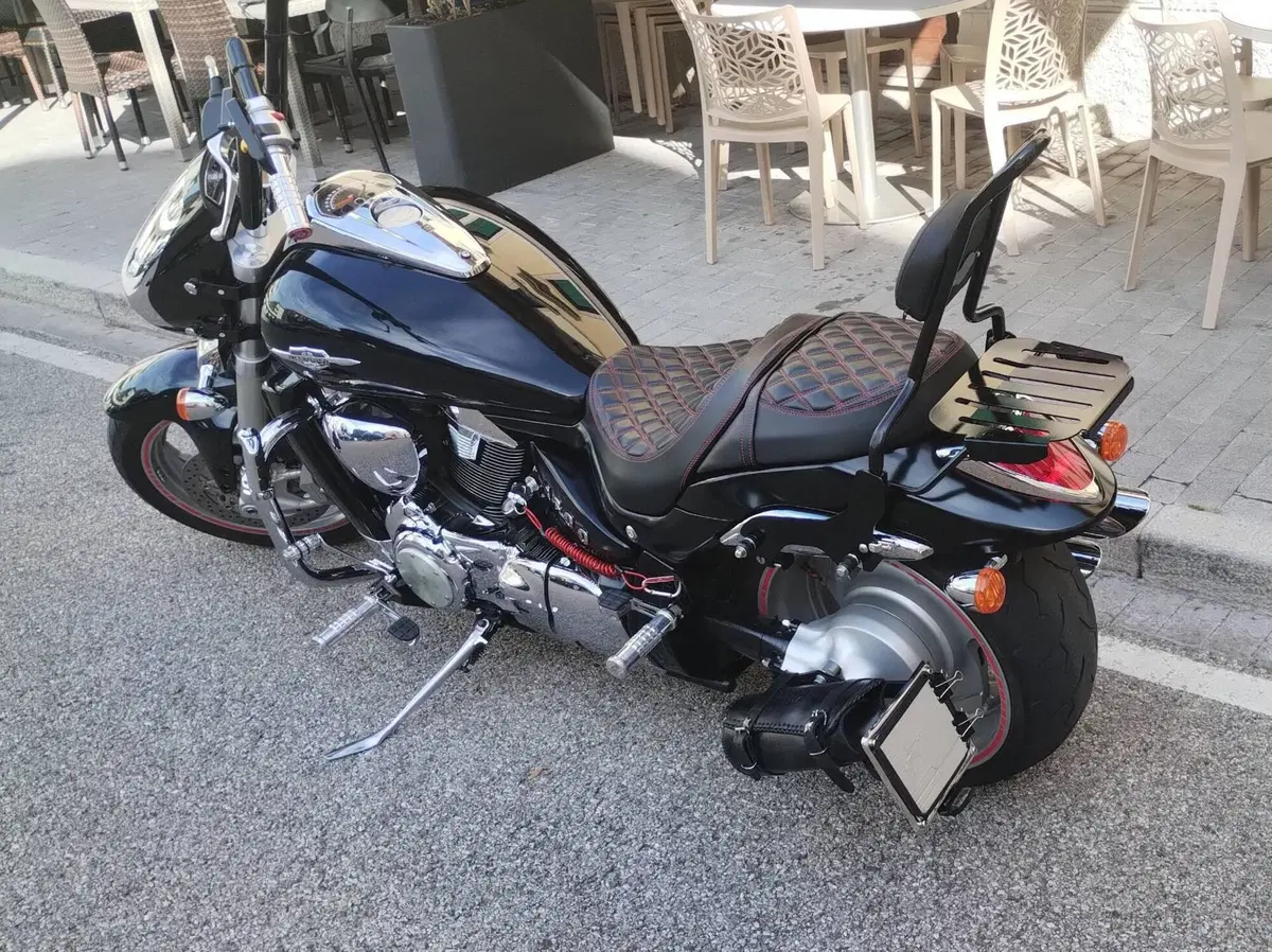 Suzuki Intruder M 1800 R (2009 - 14) (3)