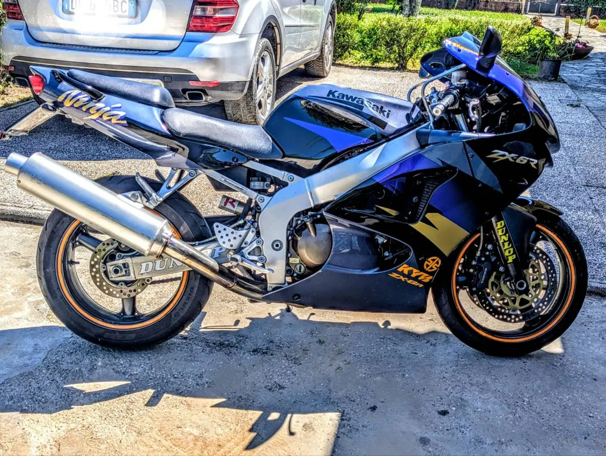 Kawasaki Ninja 600 ZX-6R (1998 - 99)