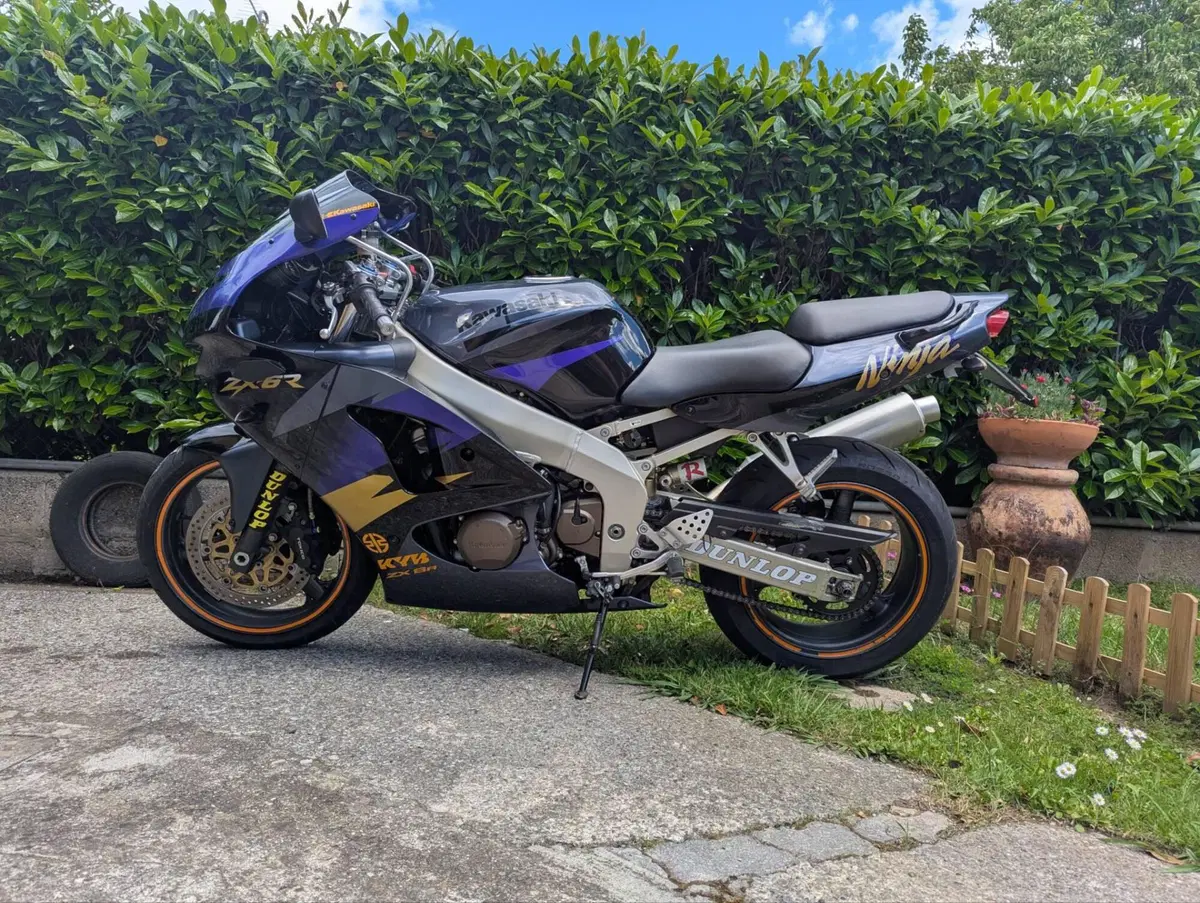 Kawasaki Ninja 600 ZX-6R (1998 - 99) (3)