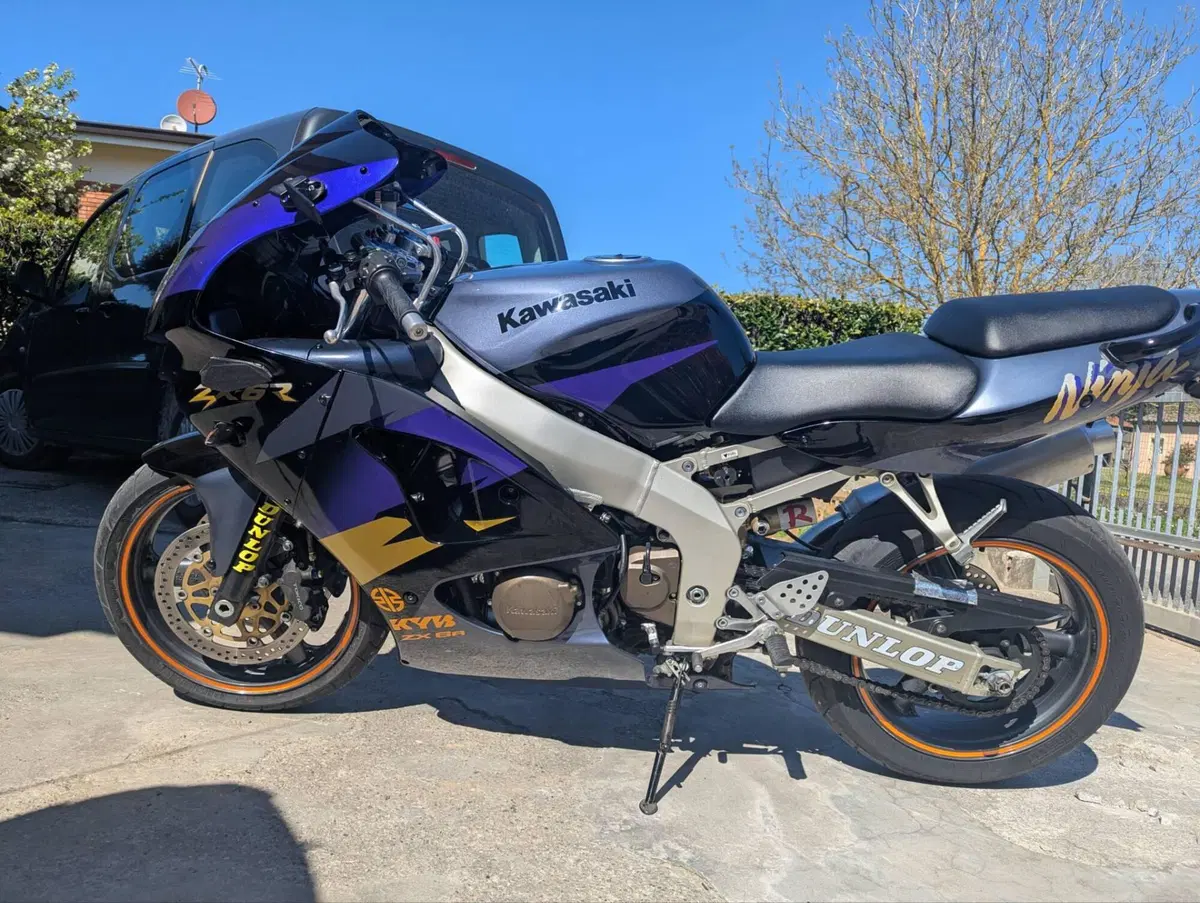 Kawasaki Ninja 600 ZX-6R (1998 - 99) (5)