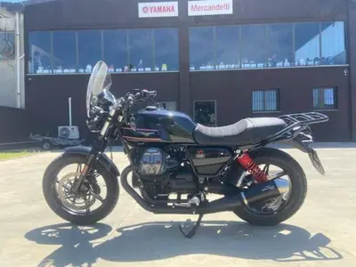 Moto Guzzi V7 Stone Special Edition (2022 - 25) usata