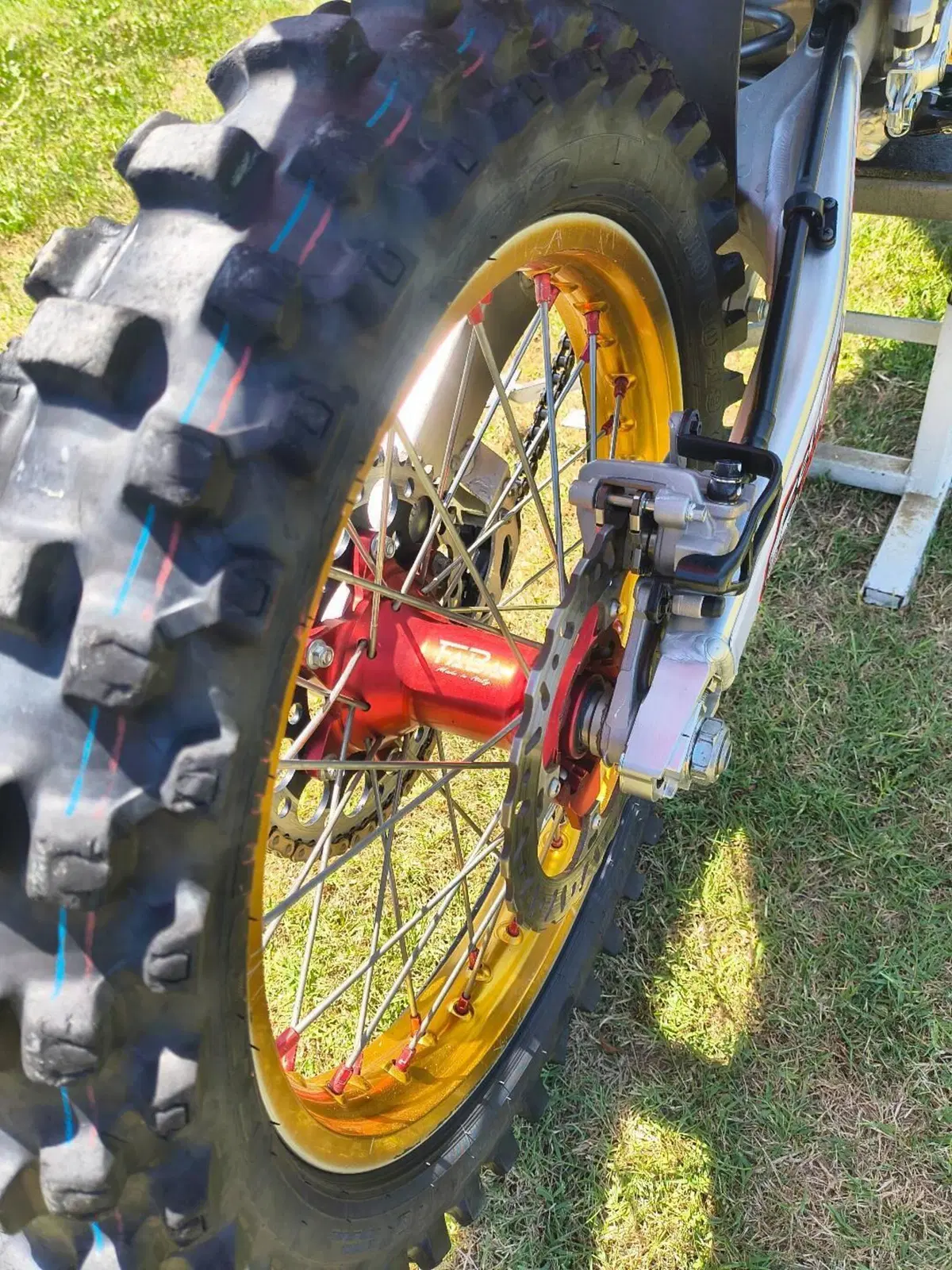Honda CRF 250R (2024) (6)