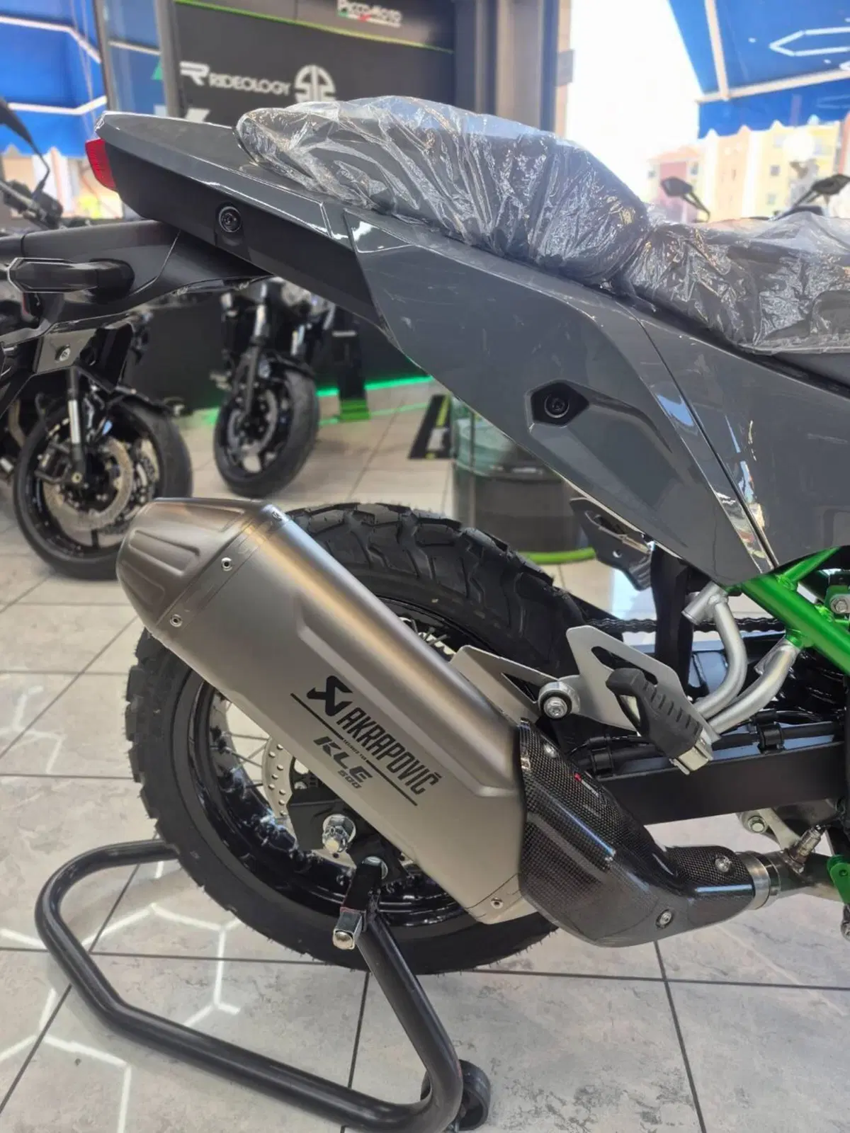 Kawasaki KLE 500 SE (2026) (6)