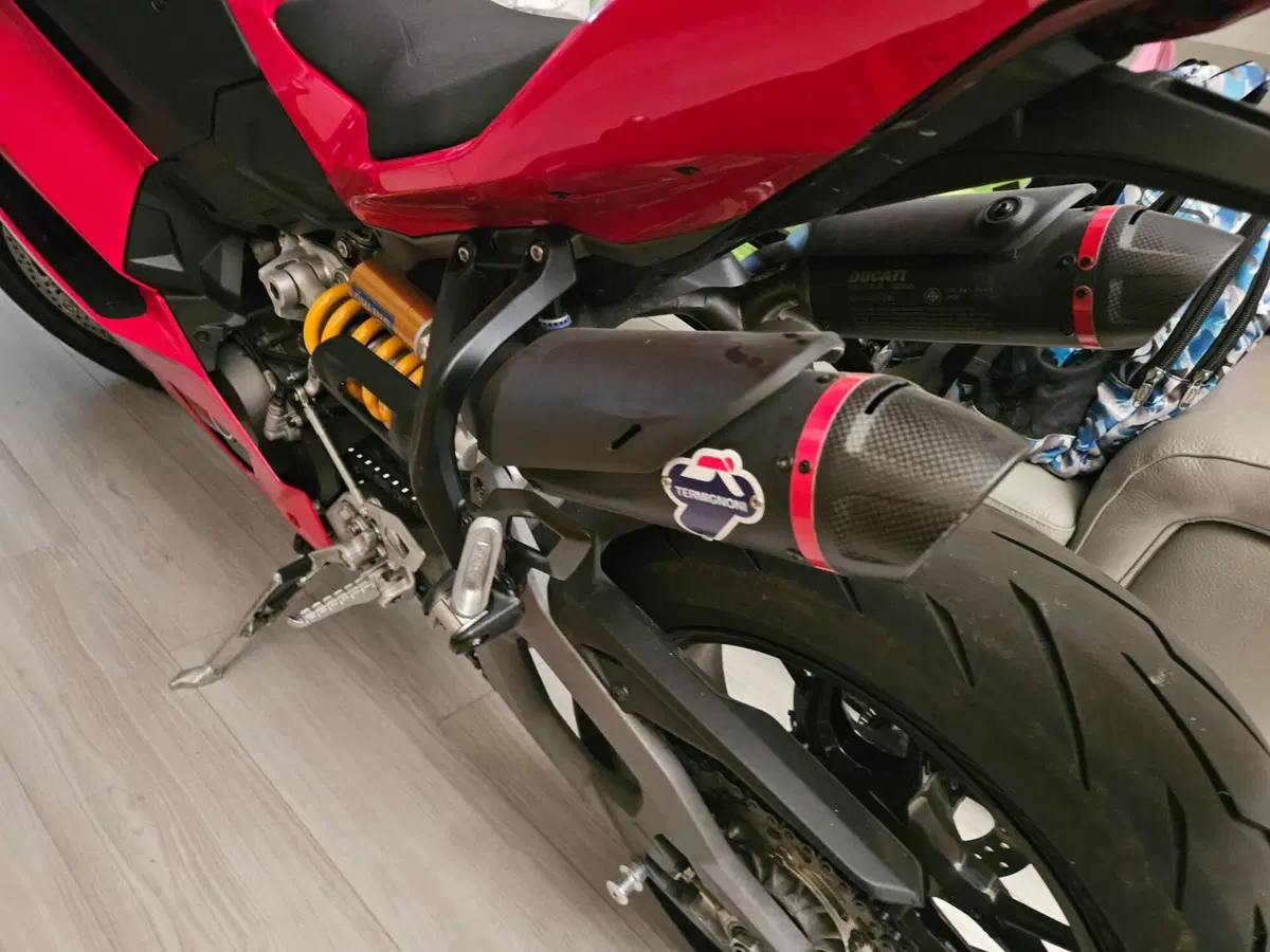 Ducati Panigale V2 S (2025 - 26) (5)