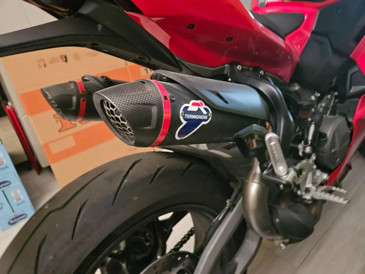 Ducati Panigale V2 S (2025 - 26) (6)