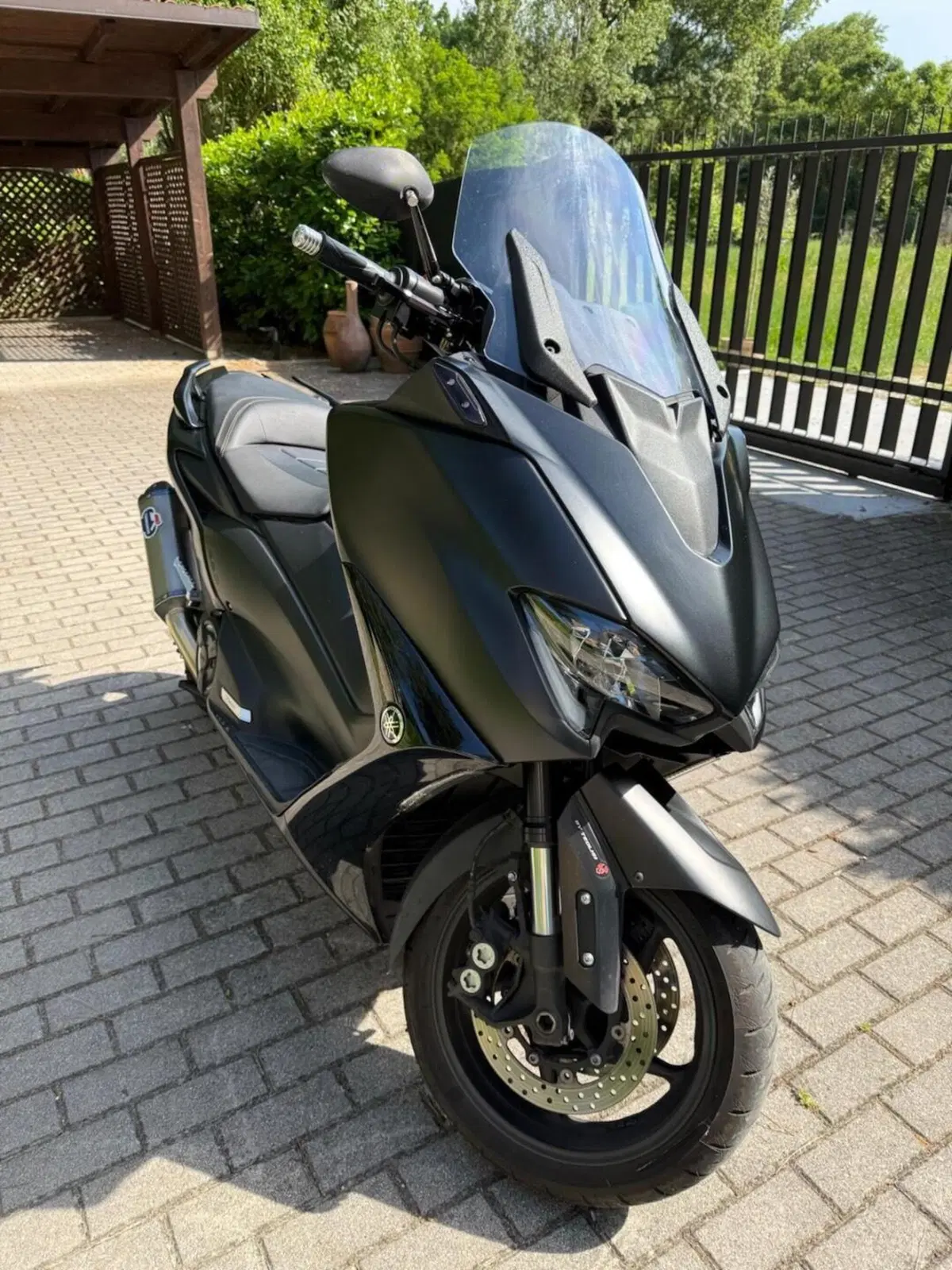 Yamaha T-Max 560 (2020 - 21) (4)