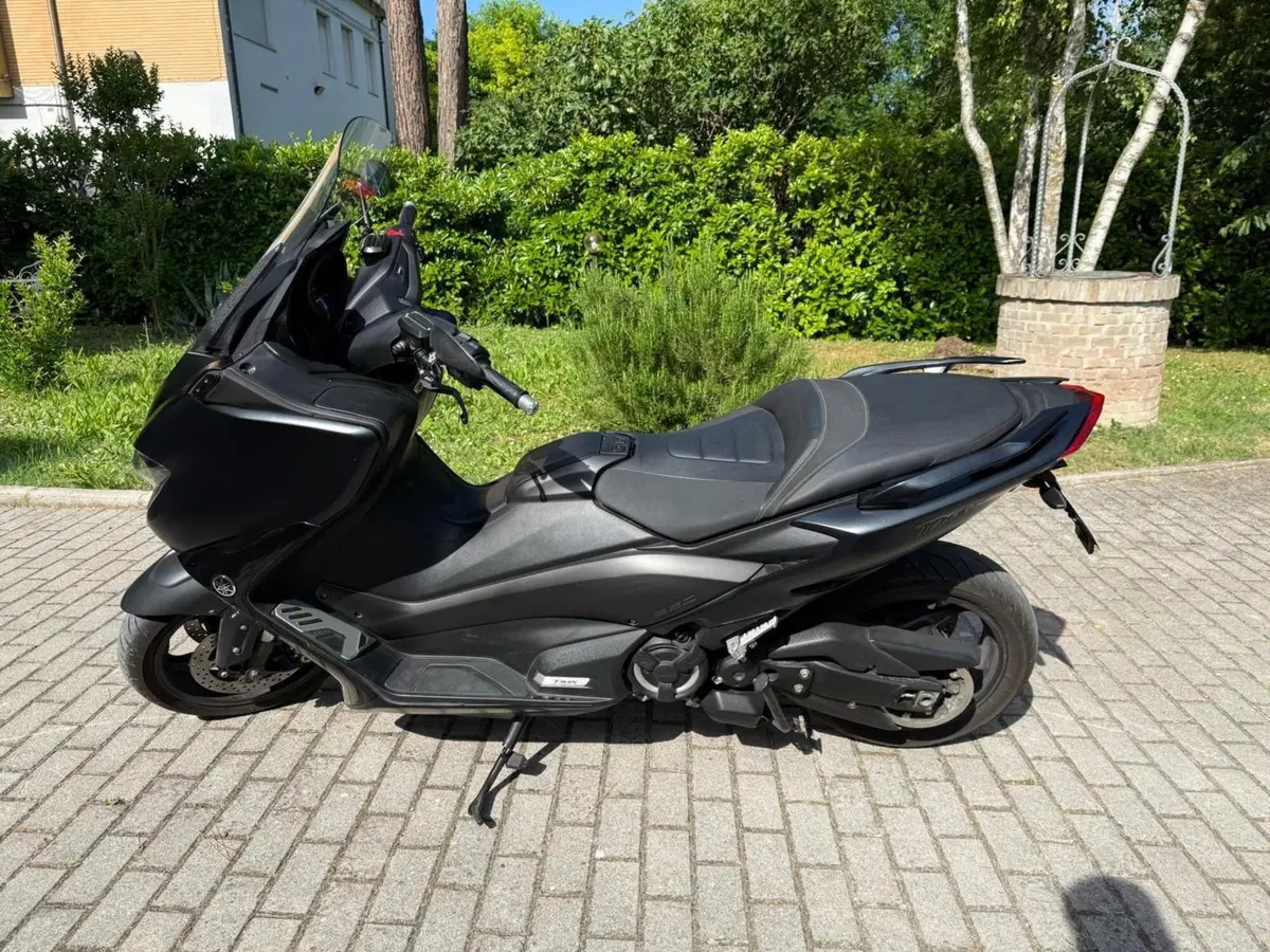 Yamaha T-Max 560 (2020 - 21) (7)