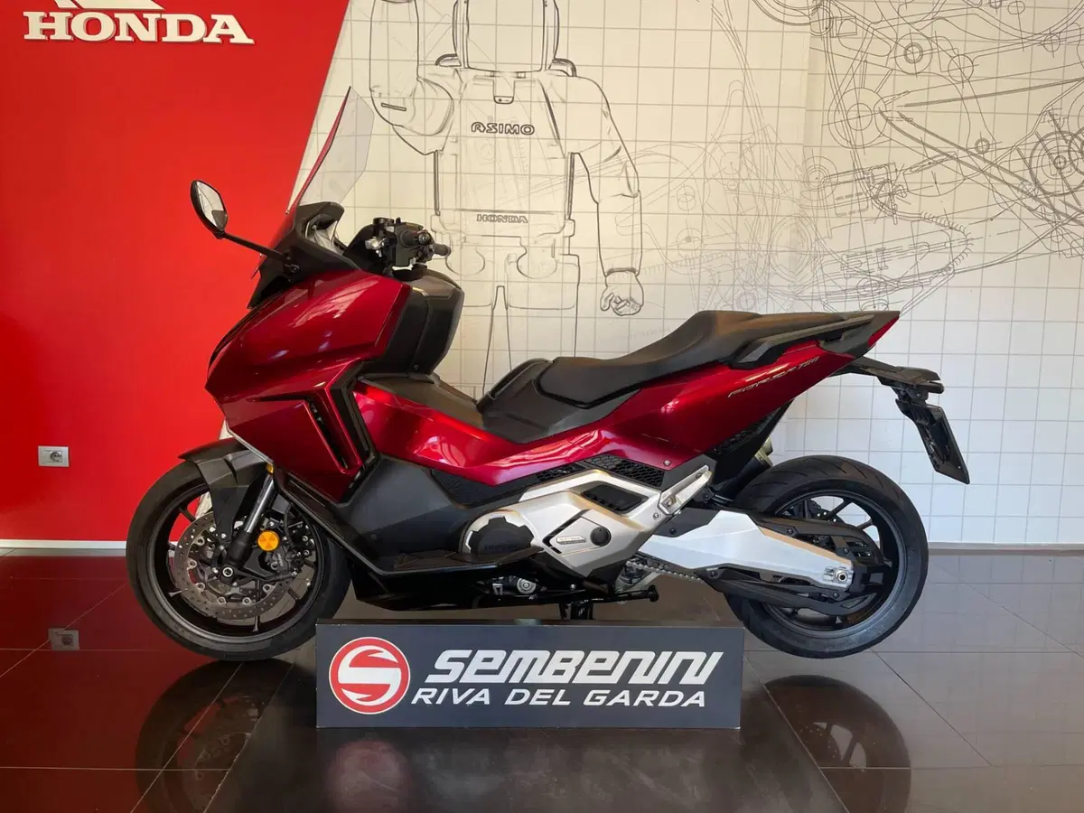 Honda Forza 750 DCT (2021 - 24) (7)