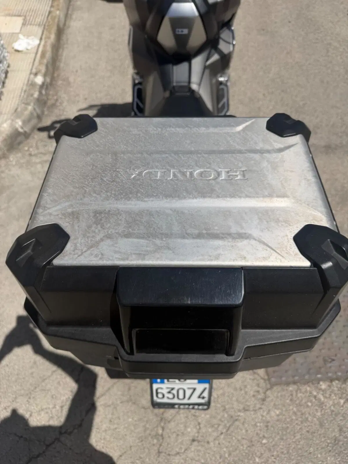 Honda X-ADV 750 (2017) (2)