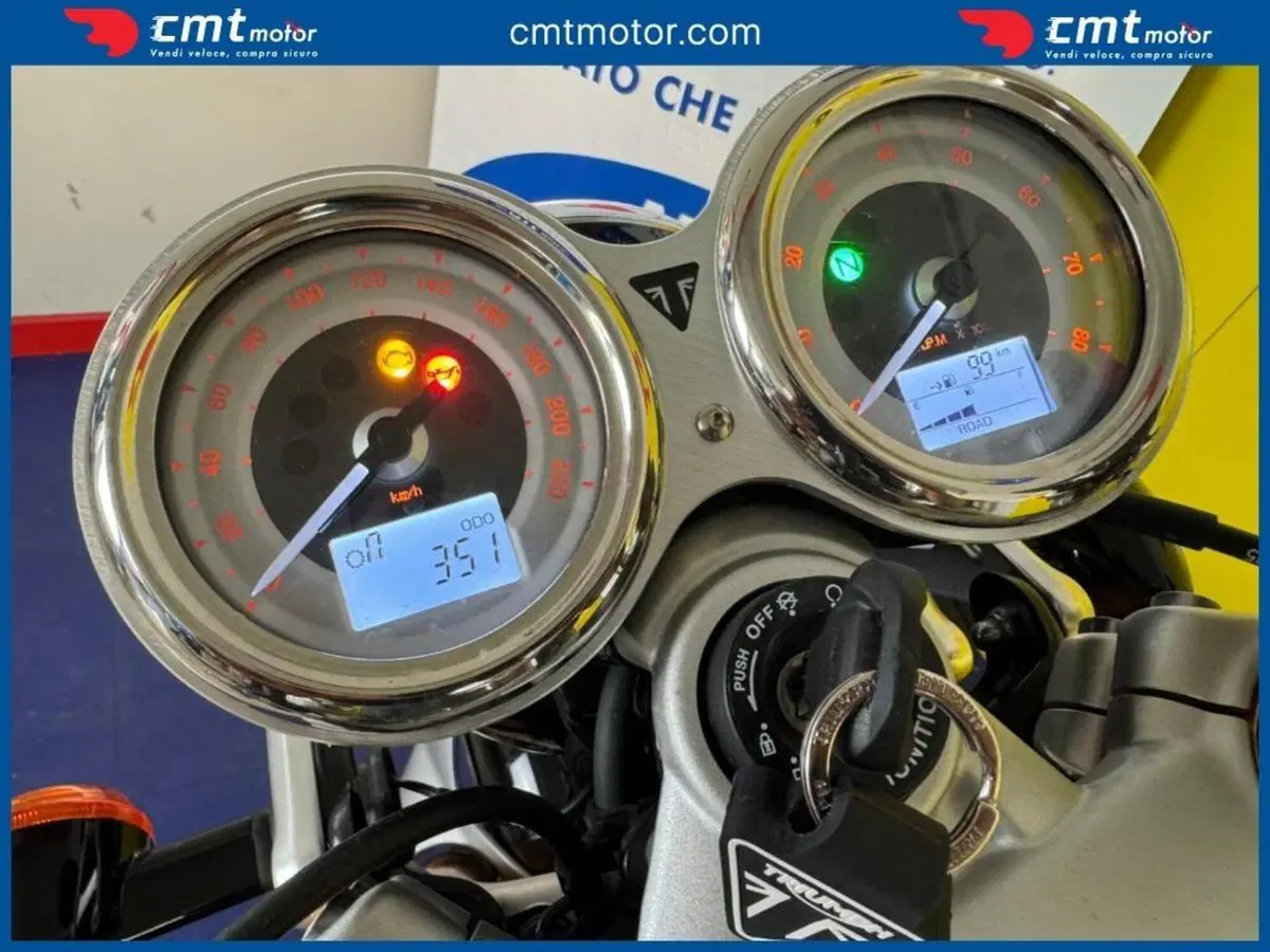 Triumph Thruxton RS (2020 - 25) (5)